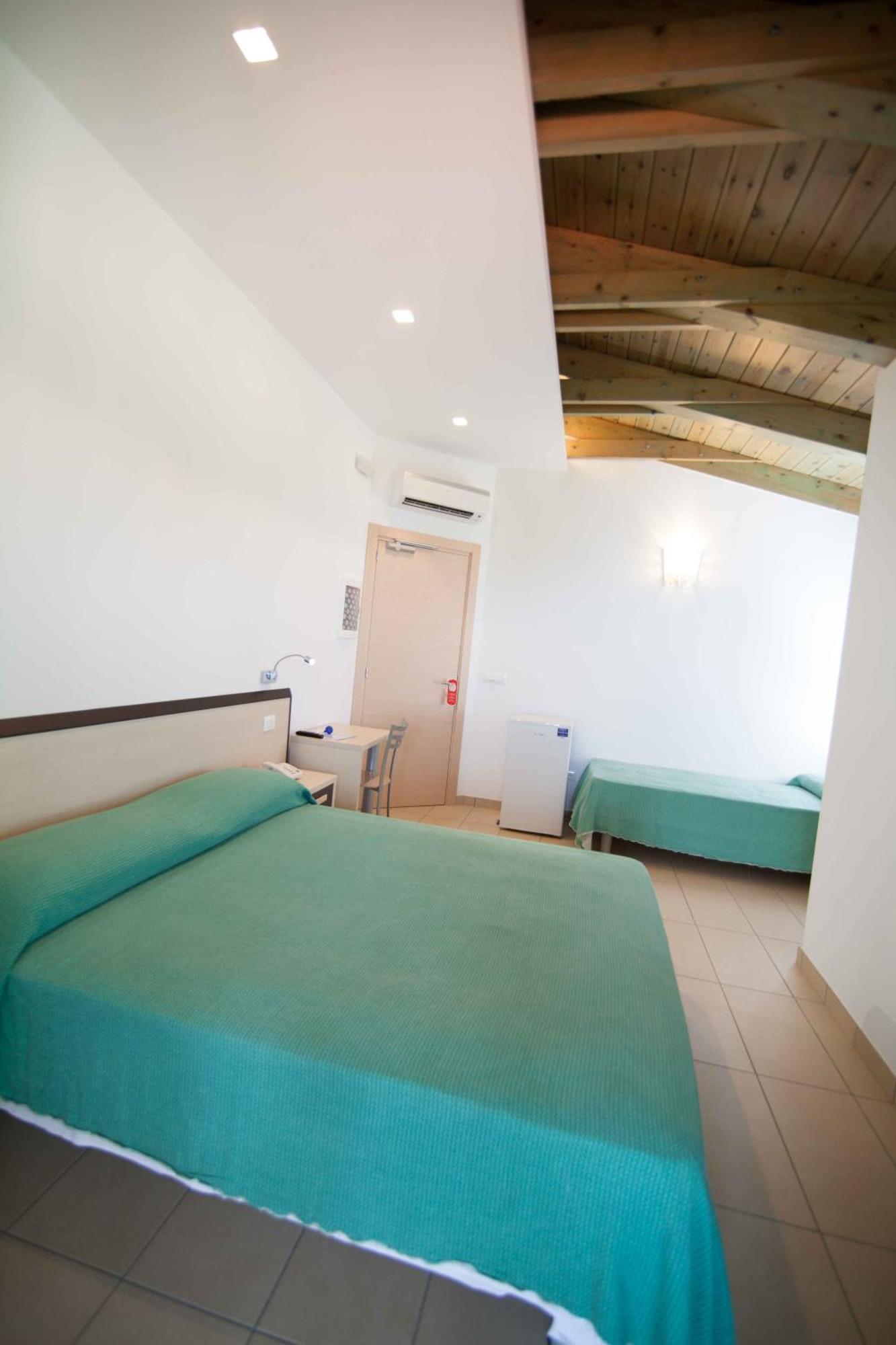 Hotel Marinella Capo Vaticano Exteriér fotografie