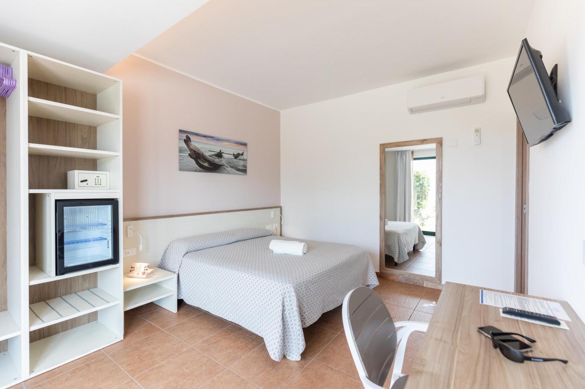 Hotel Marinella Capo Vaticano Exteriér fotografie
